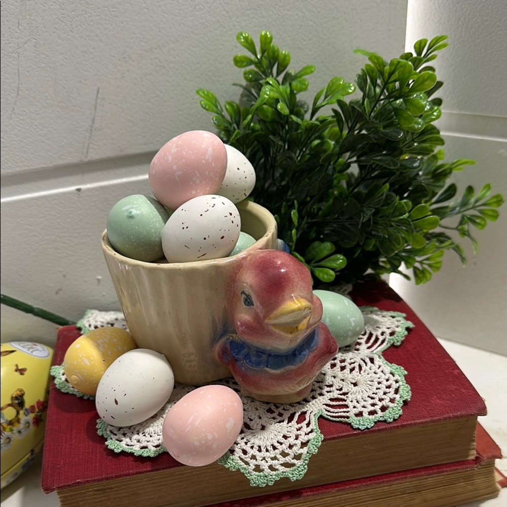 Vintage Shawnee Ceramic Bird planter